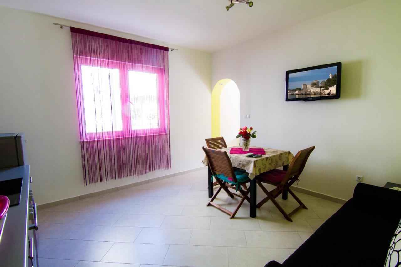 Apartment Kirby Krk Town Exterior foto